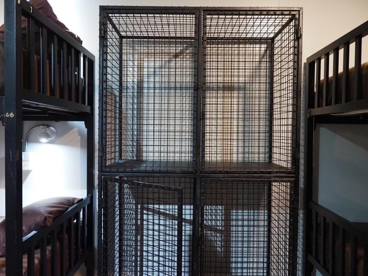 Wild Ones Hostel Бангкок Екстер'єр фото