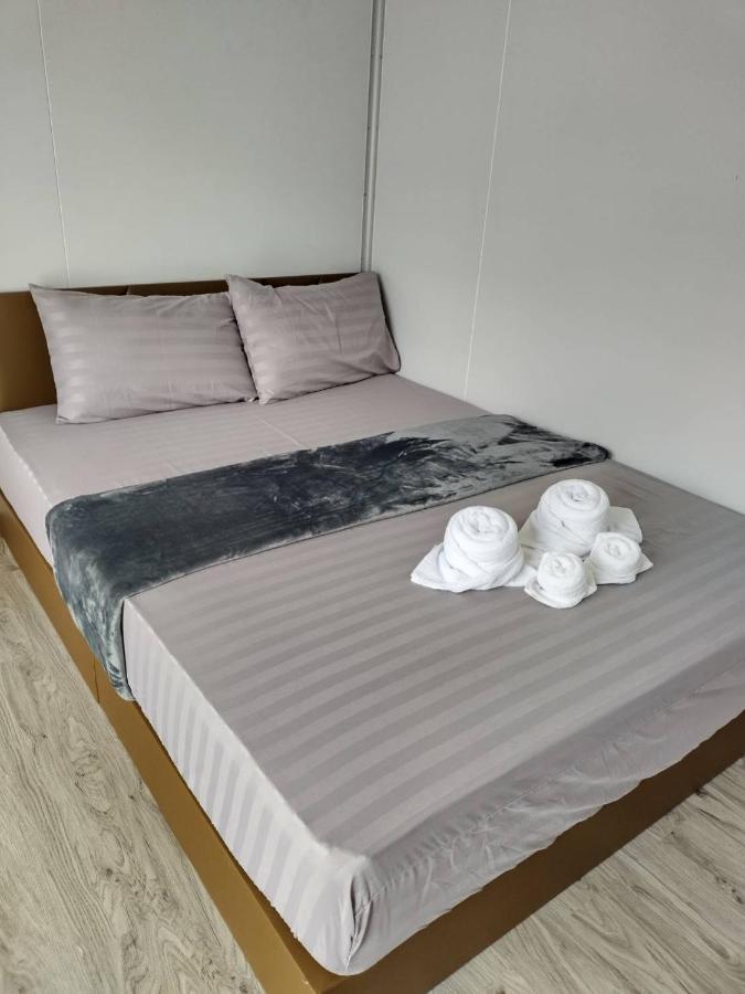 Wild Ones Hostel Бангкок Екстер'єр фото